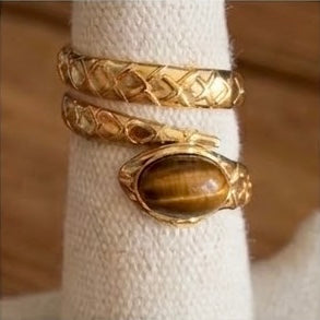 Anillos mineral