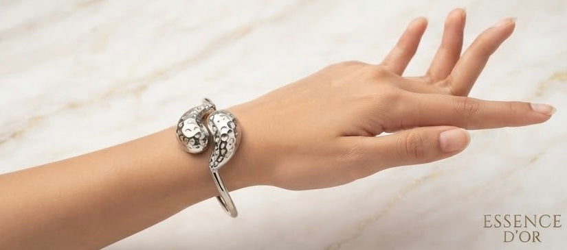 Pulsera abstracta